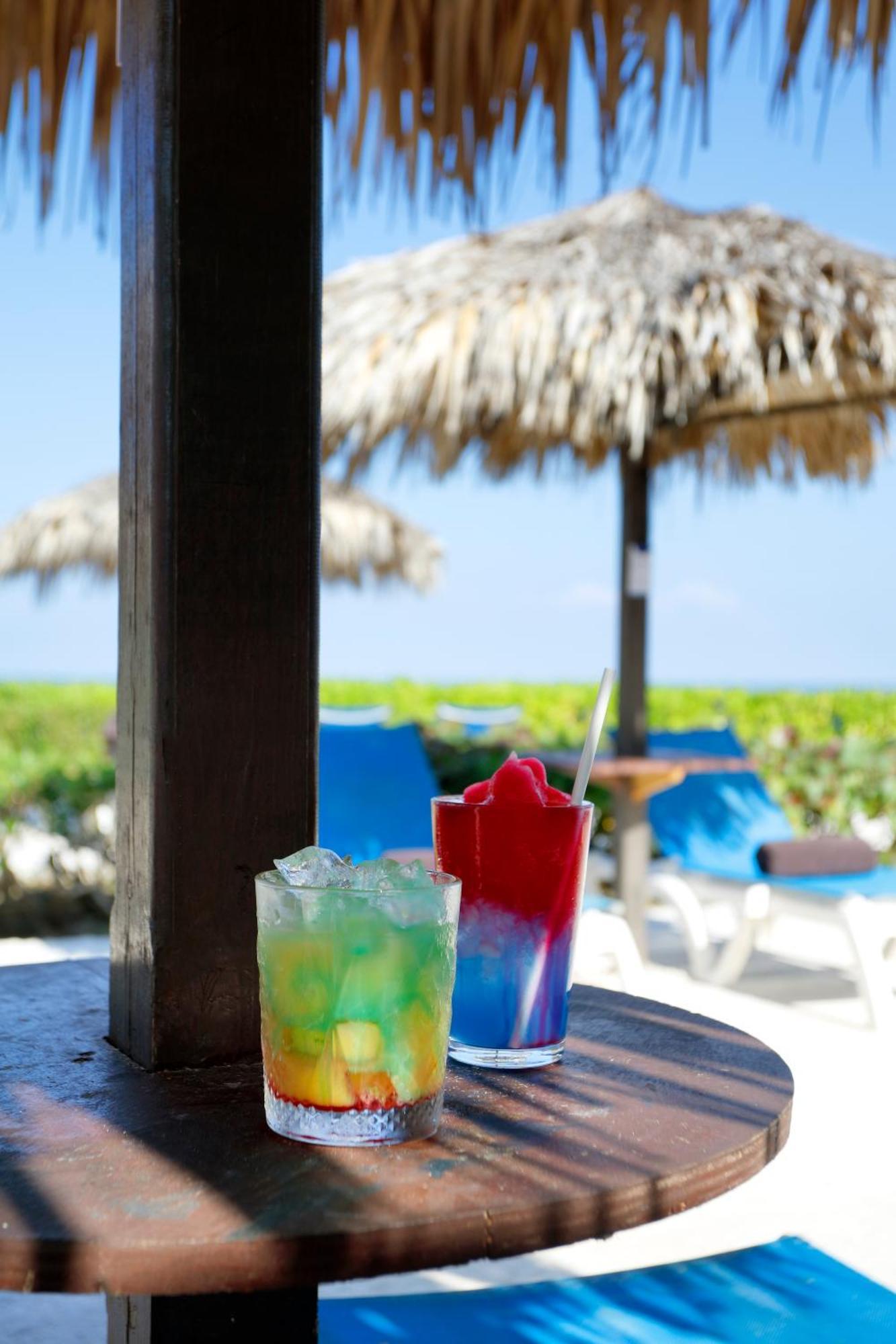 The Signature Level At Grand Palladium Lady Hamilton Resort & Spa Lucea Bagian luar foto