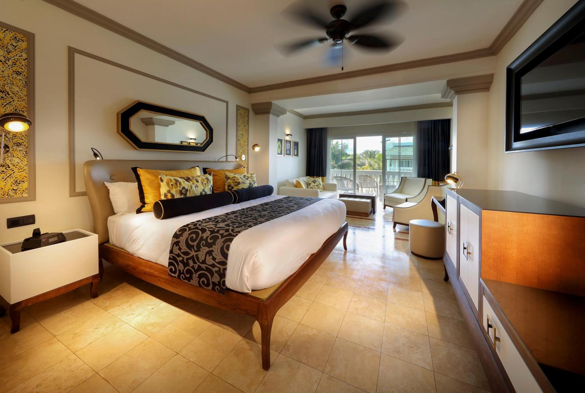 The Signature Level At Grand Palladium Lady Hamilton Resort & Spa Lucea Bagian luar foto